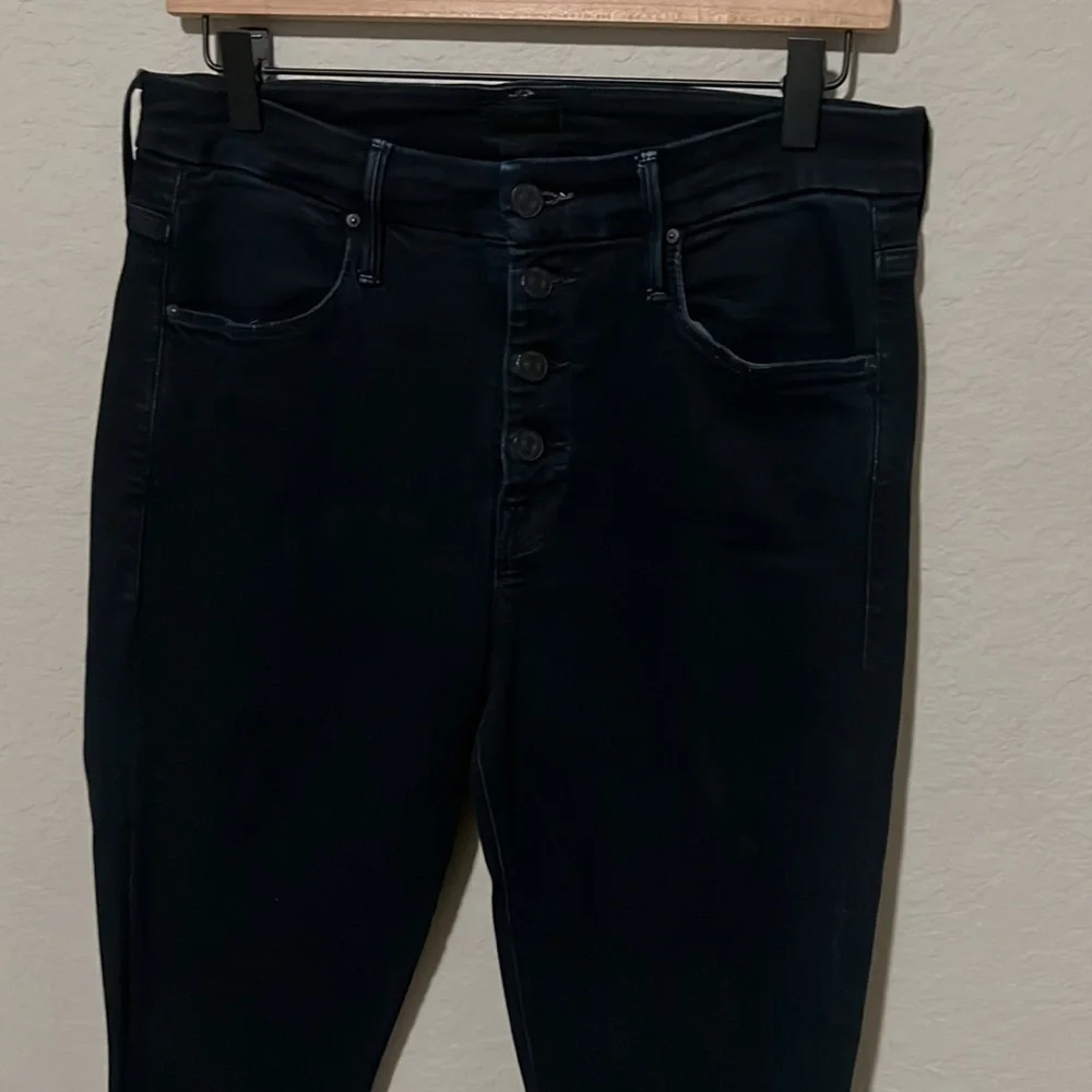 MOTHER The Pixie Ankle Fray Jeans in Holding Hands Tightly Size 29 - Picture 3 of 9